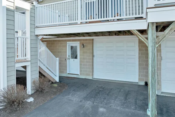 $639,000 | 507 Weirs Boulevard, Unit 8, Laconia, NH 03246
