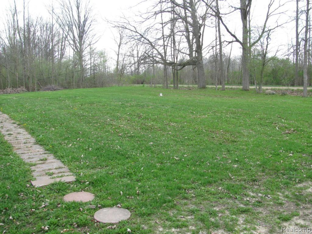 39 South Engle Road Imlay City, MI 48444 - Photo 23 of 26