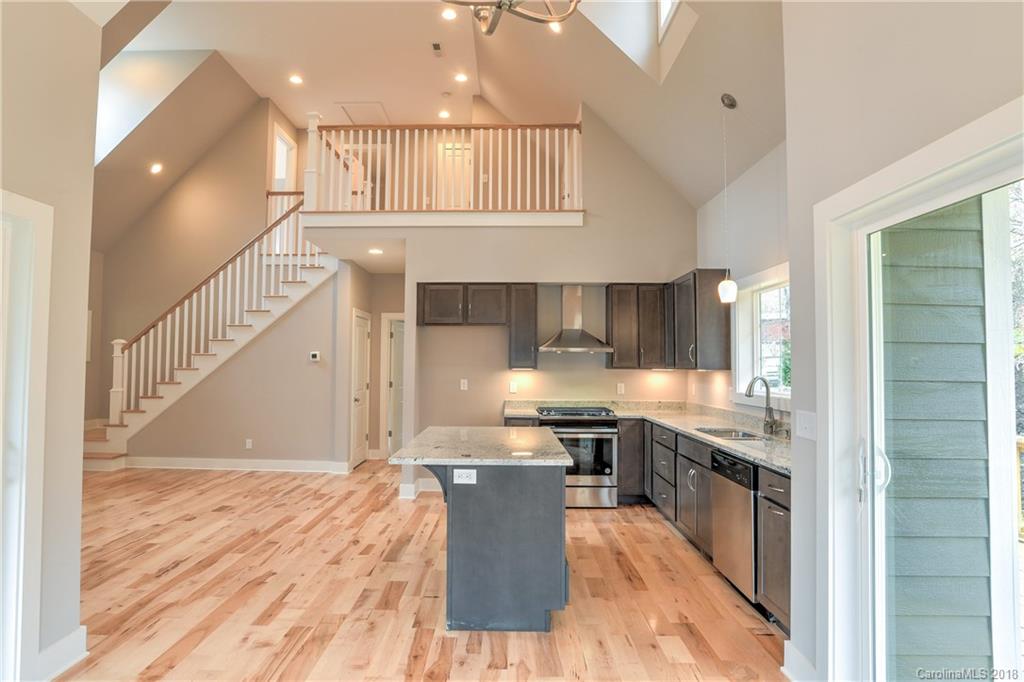 49 Pinecroft Road Asheville, NC 28804 - Photo 14 of 36 Gallery Image 14