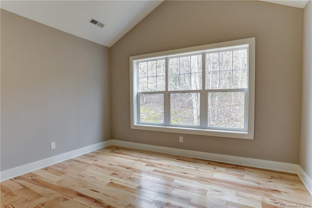 49 Pinecroft Road Asheville, NC 28804 - Photo 27 of 36 Gallery Image 27