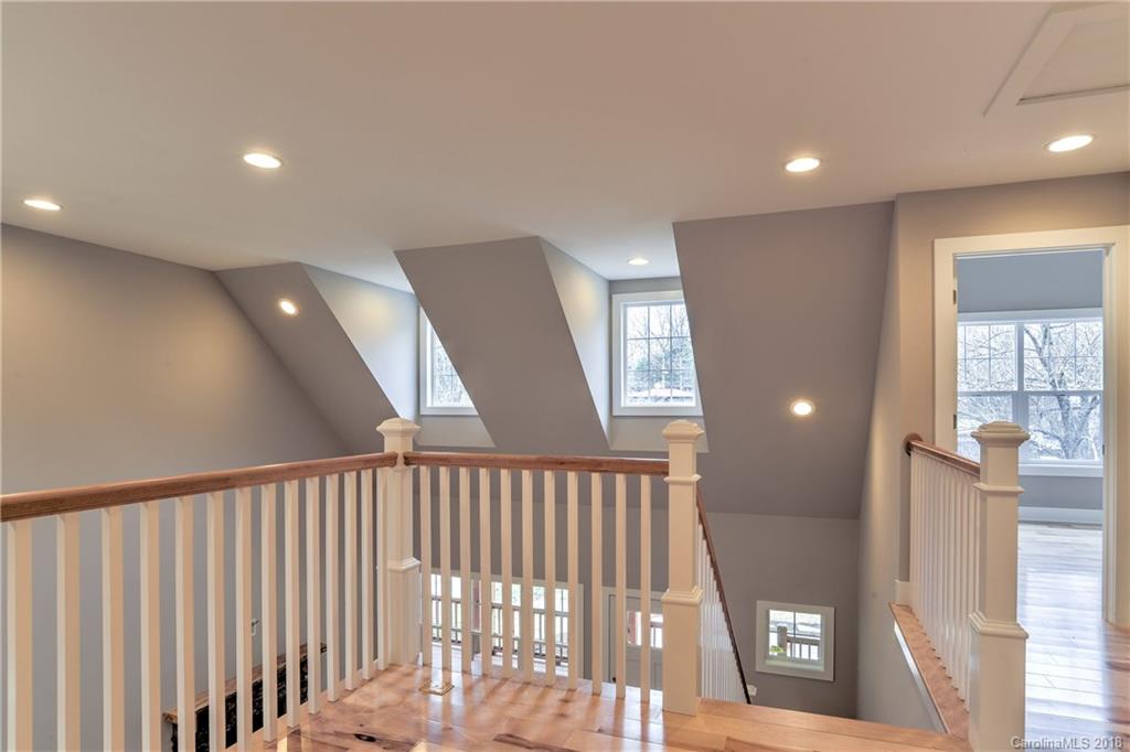 49 Pinecroft Road Asheville, NC 28804 - Photo 29 of 36 Gallery Image 29