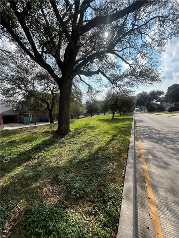 $2,100 | 6948 Fleur De Lis Drive, New Orleans, LA 70124