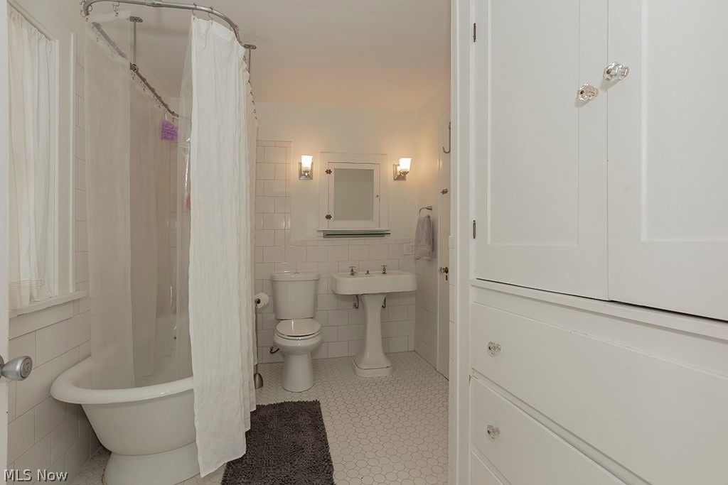 3242 Ormond Road Cleveland, OH 44118 - Photo 23 of 30 Gallery Image 23