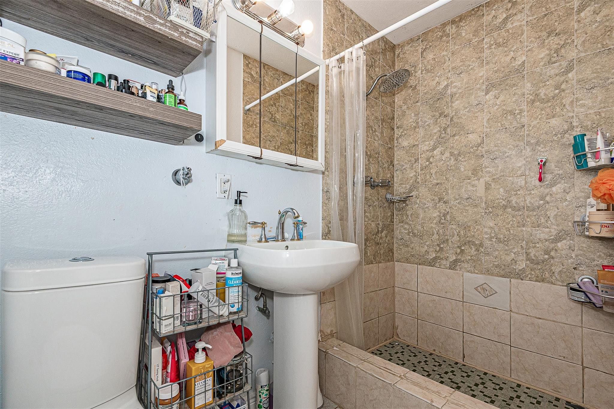 1631 North Park Road Hollywood, FL 33021 - Photo 16 of 32 Photo 16