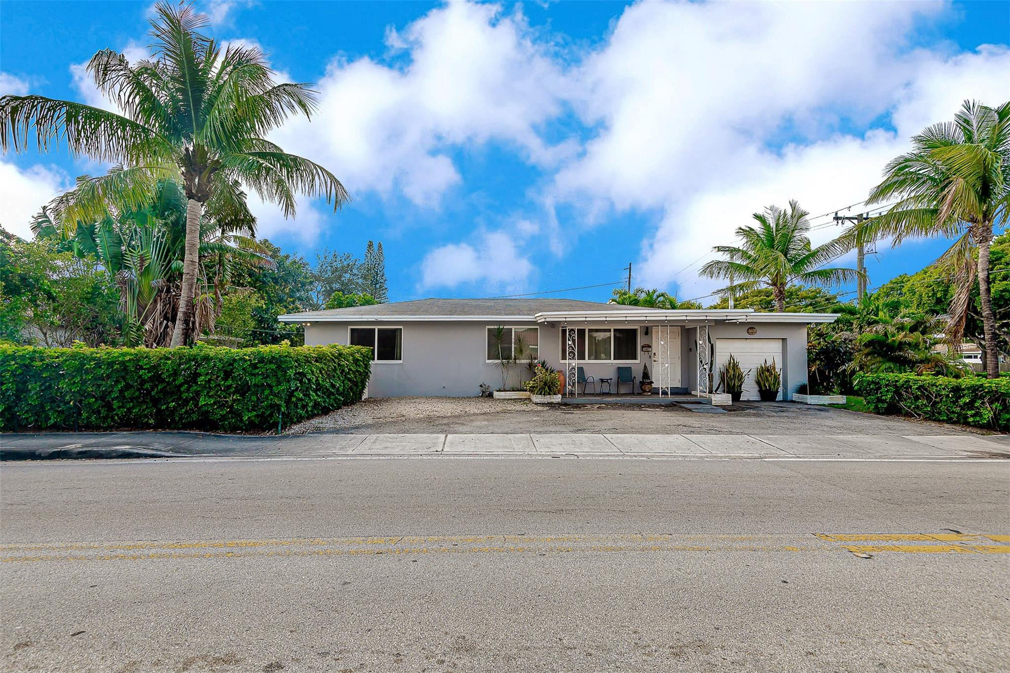 1631 North Park Road Hollywood, FL 33021 - Photo 3 of 32 Photo 3