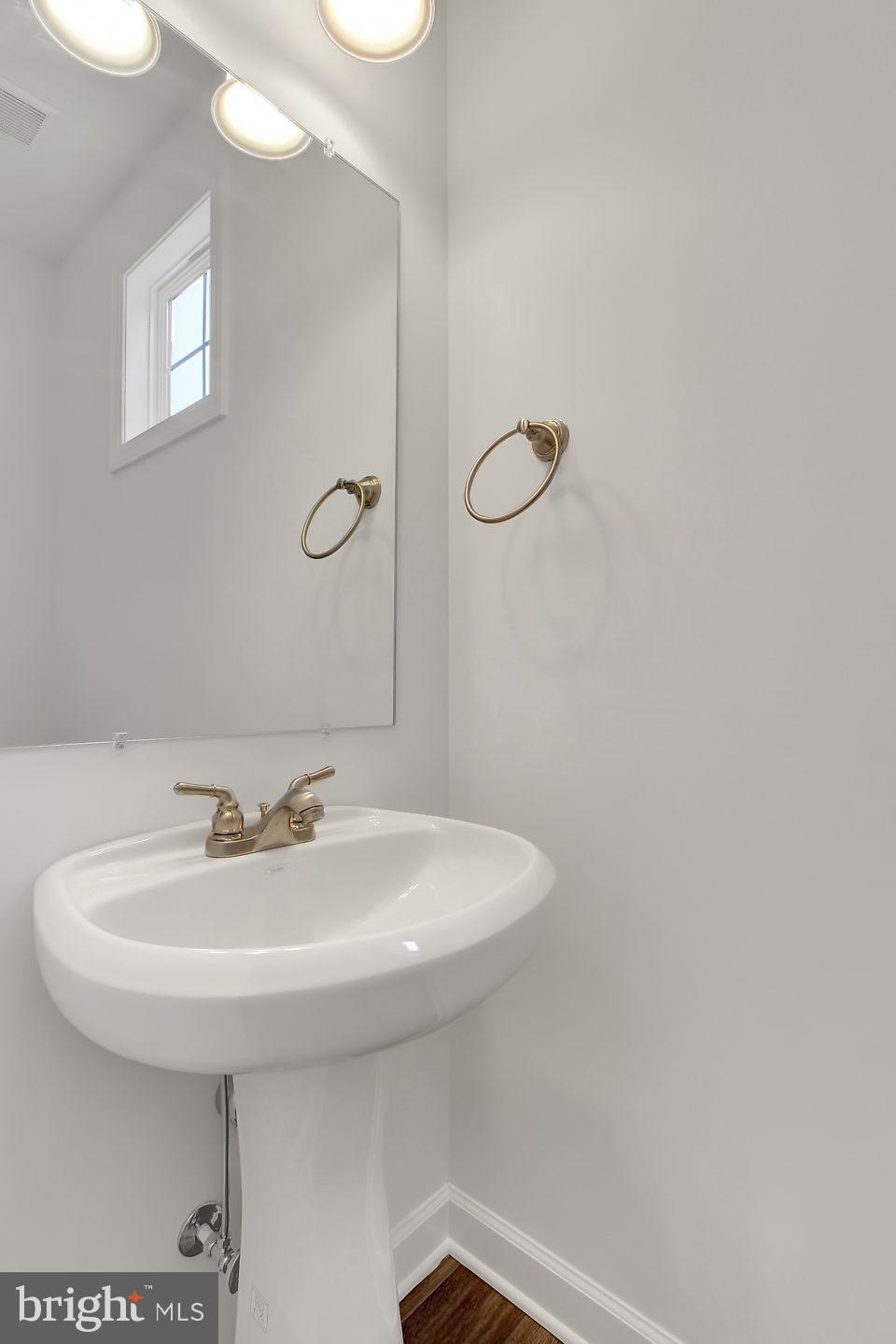880 Tracey Road Hanover, PA 17331 - Photo 15 of 28