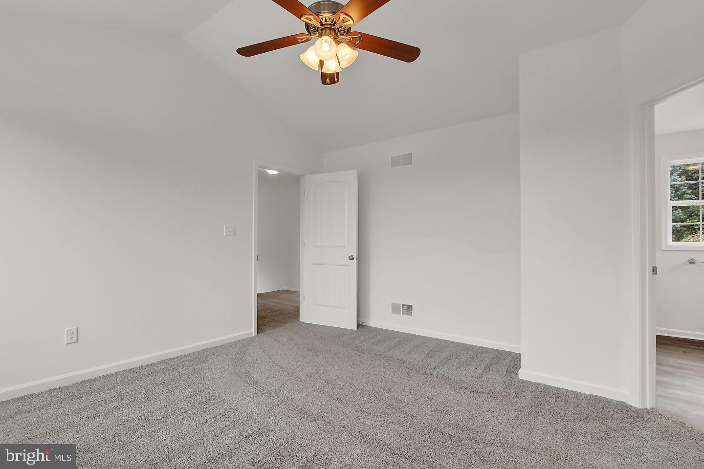 880 Tracey Road Hanover, PA 17331 - Photo 18 of 28
