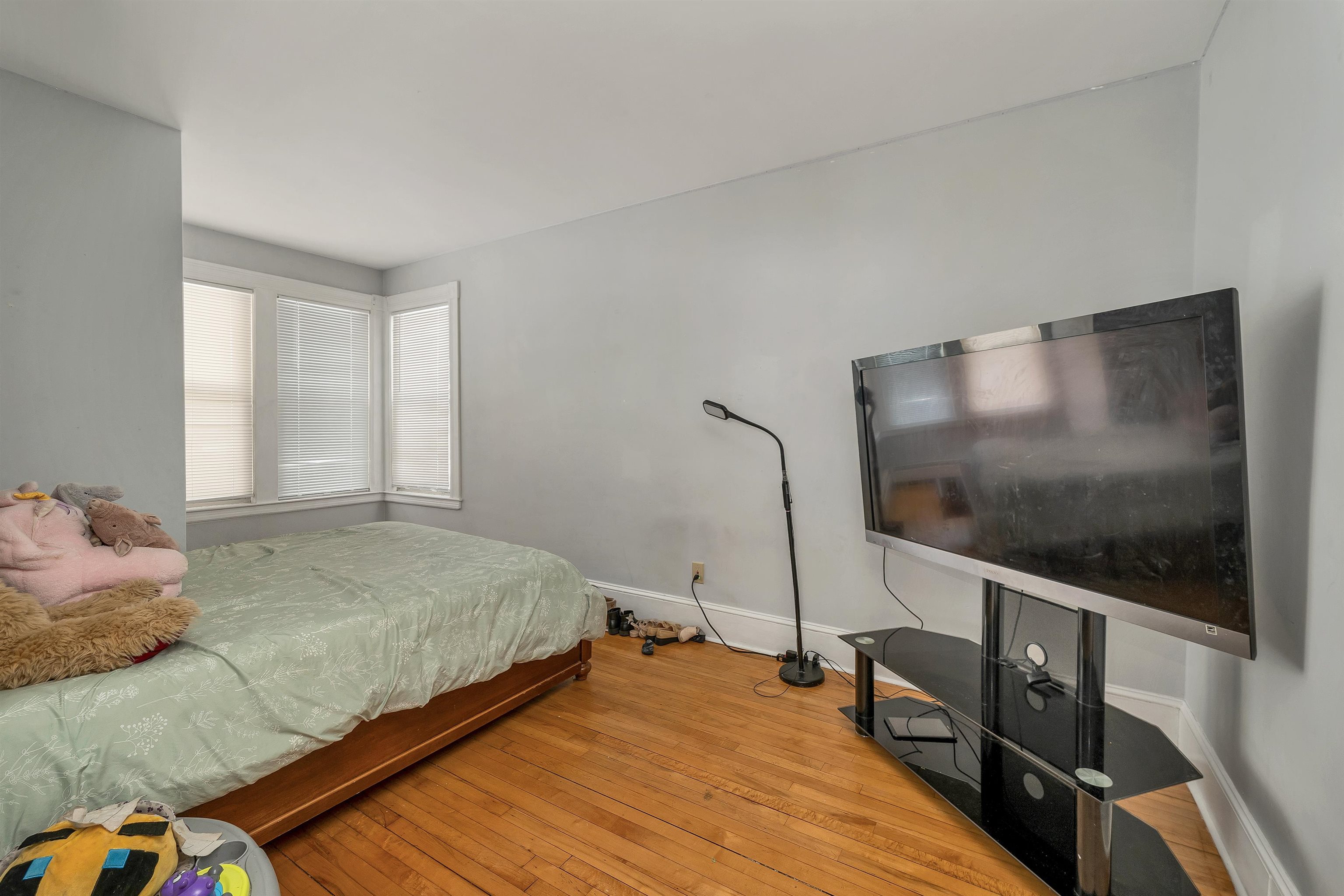 599 Beech Street Manchester, NH 03104 - Photo 18 of 56