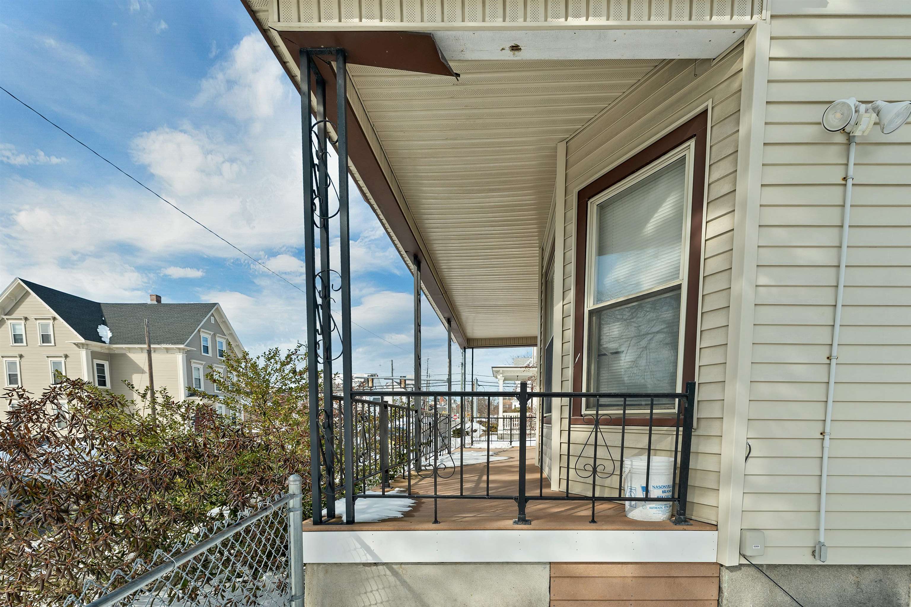 599 Beech Street Manchester, NH 03104 - Photo 2 of 56