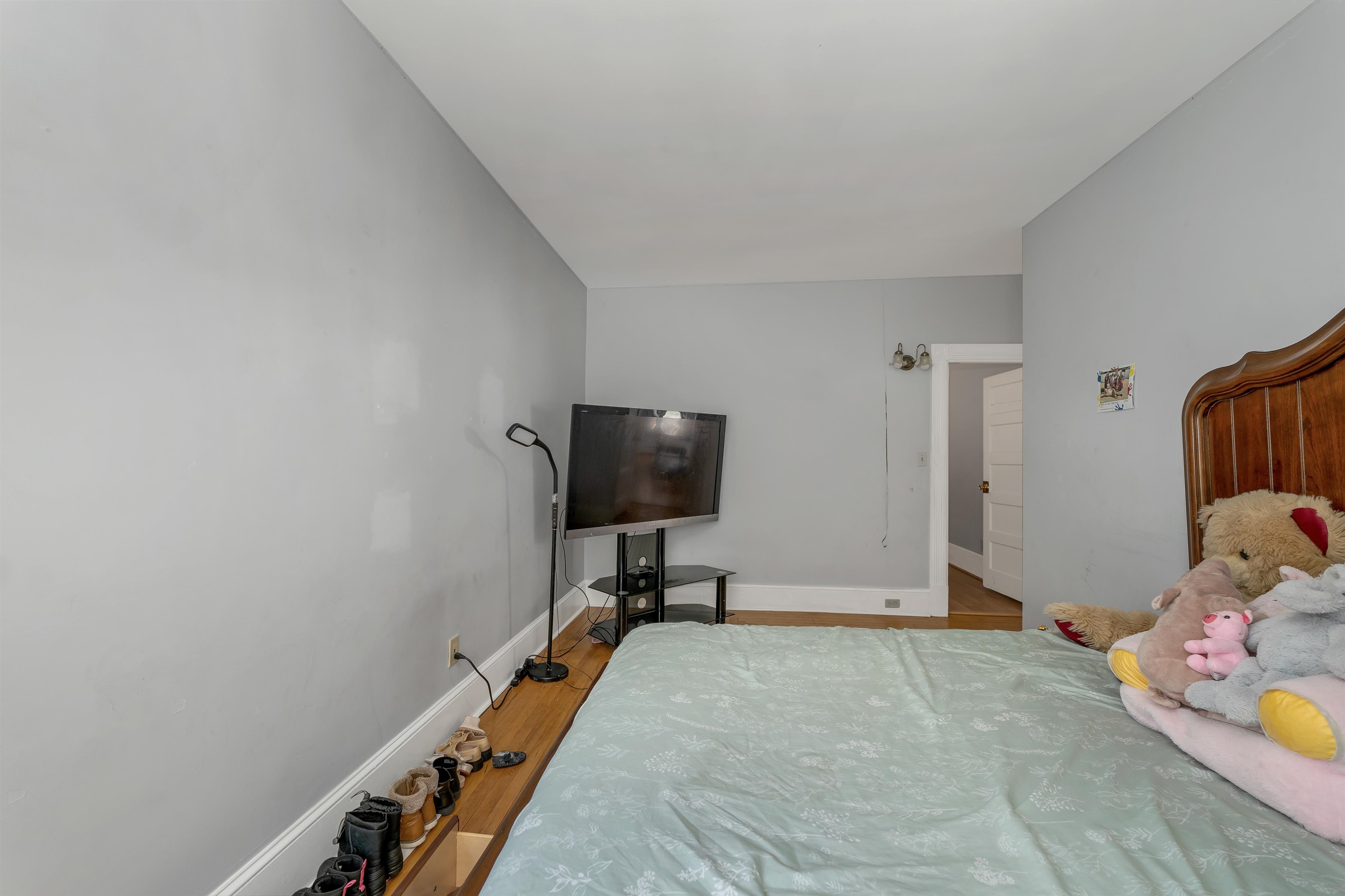 599 Beech Street Manchester, NH 03104 - Photo 28 of 56