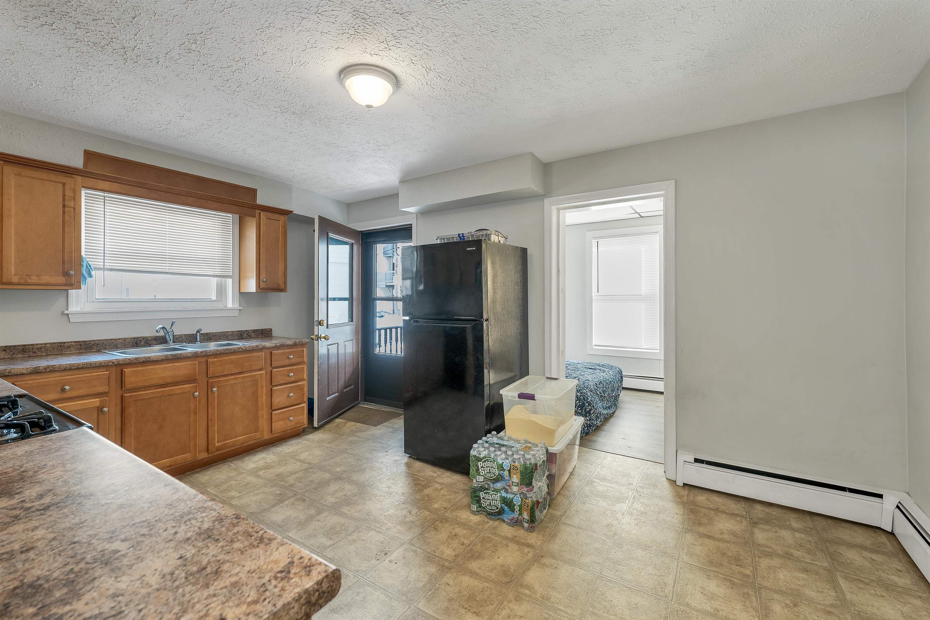 599 Beech Street Manchester, NH 03104 - Photo 10 of 56