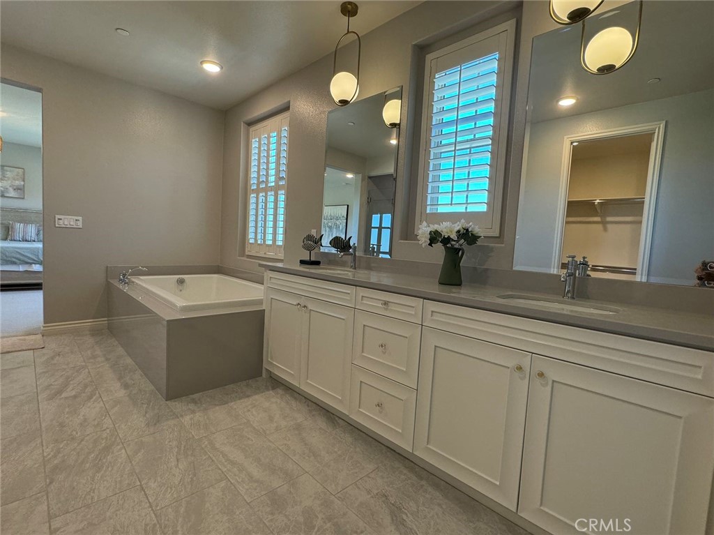 107 Ritual Irvine, CA 92618 - Photo 11 of 22 Gallery Image 11