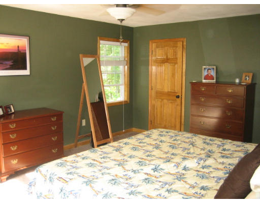 32 Turner Road Townsend, MA 01469 - Photo 12 of 27 Gallery Image 12
