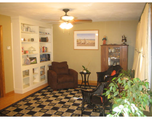 32 Turner Road Townsend, MA 01469 - Photo 8 of 27 Gallery Image 8