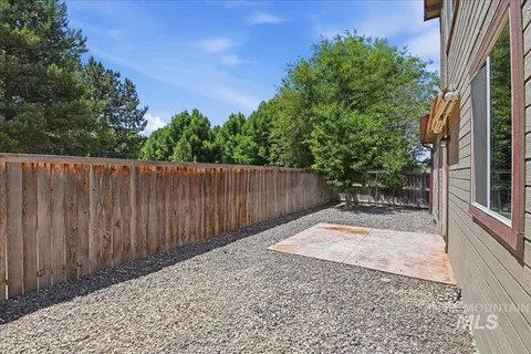 $425,000 | 10285 West Kingsbriar Drive, Boise, ID 83709