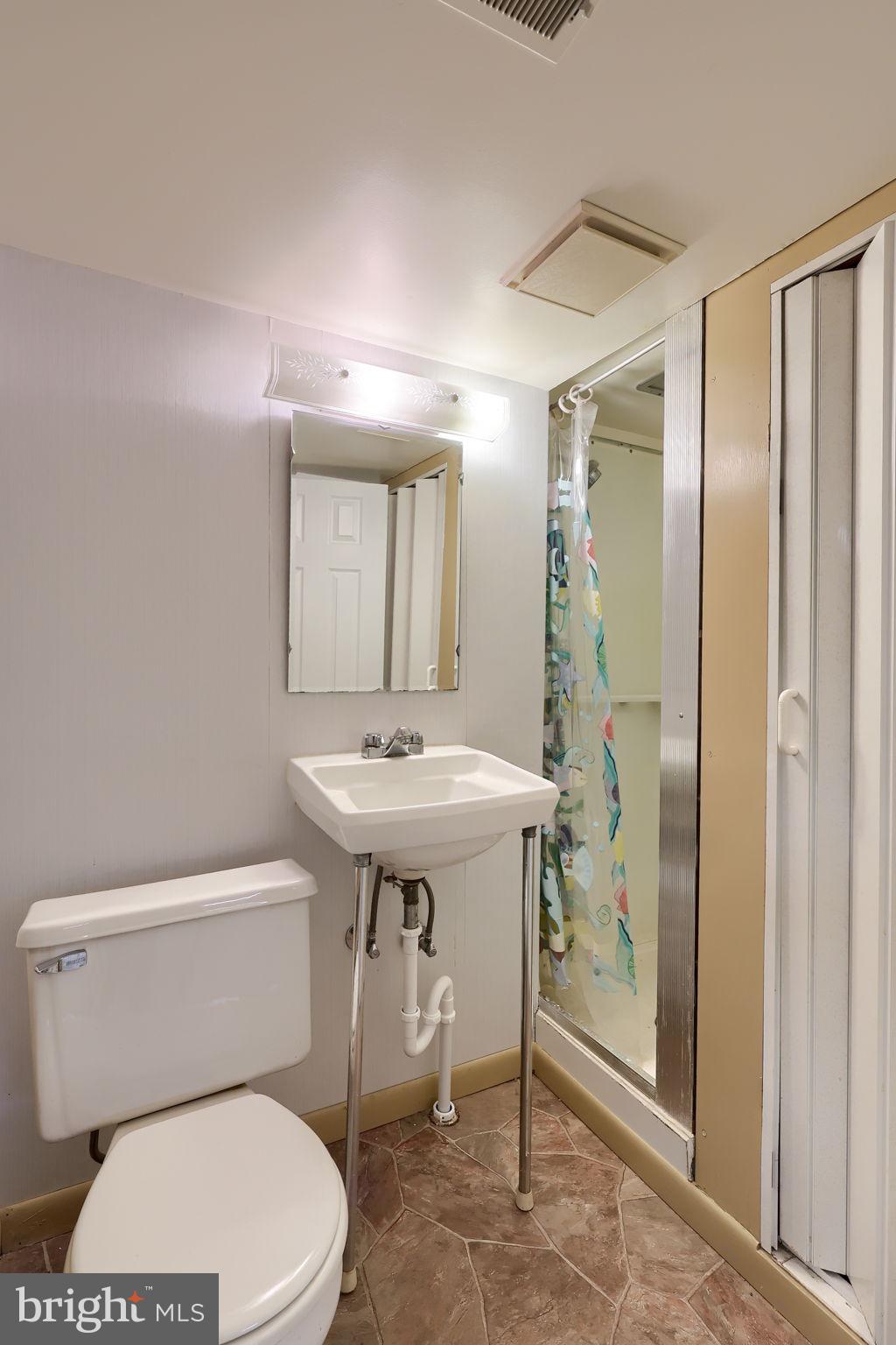 2154 Coventry Road Lancaster, PA 17601 - Photo 38 of 49 Gallery Image 38
