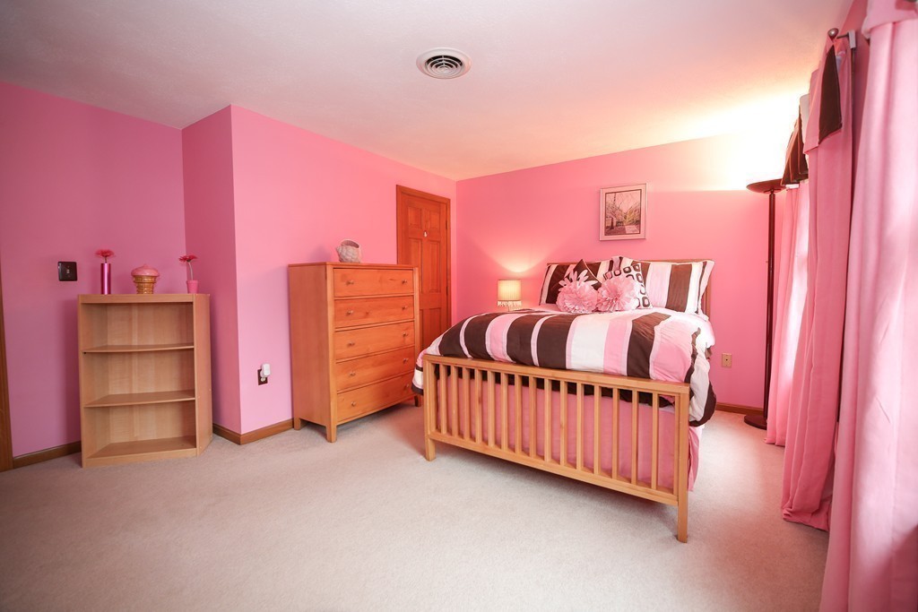 9 Rhode Island Road Wilmington, MA 01887 - Photo 17 of 30 Gallery Image 17