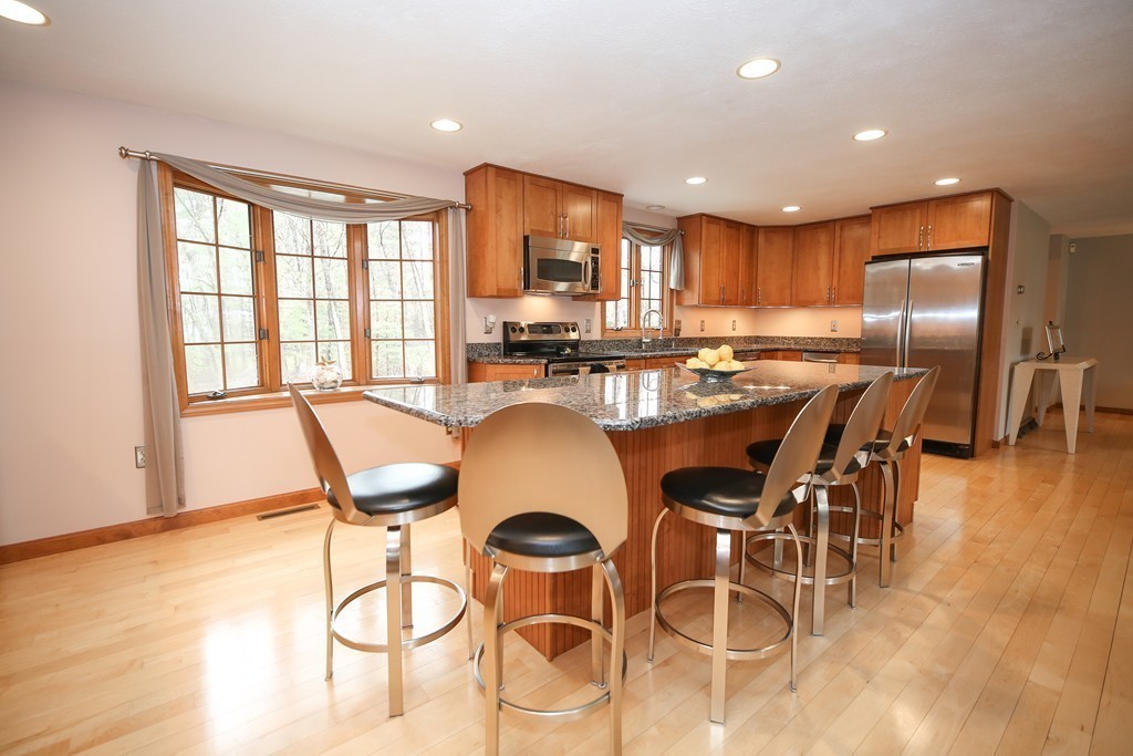 9 Rhode Island Road Wilmington, MA 01887 - Photo 6 of 30 Gallery Image 6