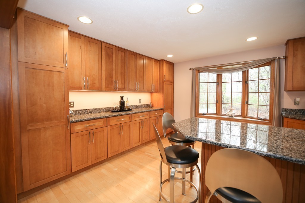 9 Rhode Island Road Wilmington, MA 01887 - Photo 7 of 30 Gallery Image 7