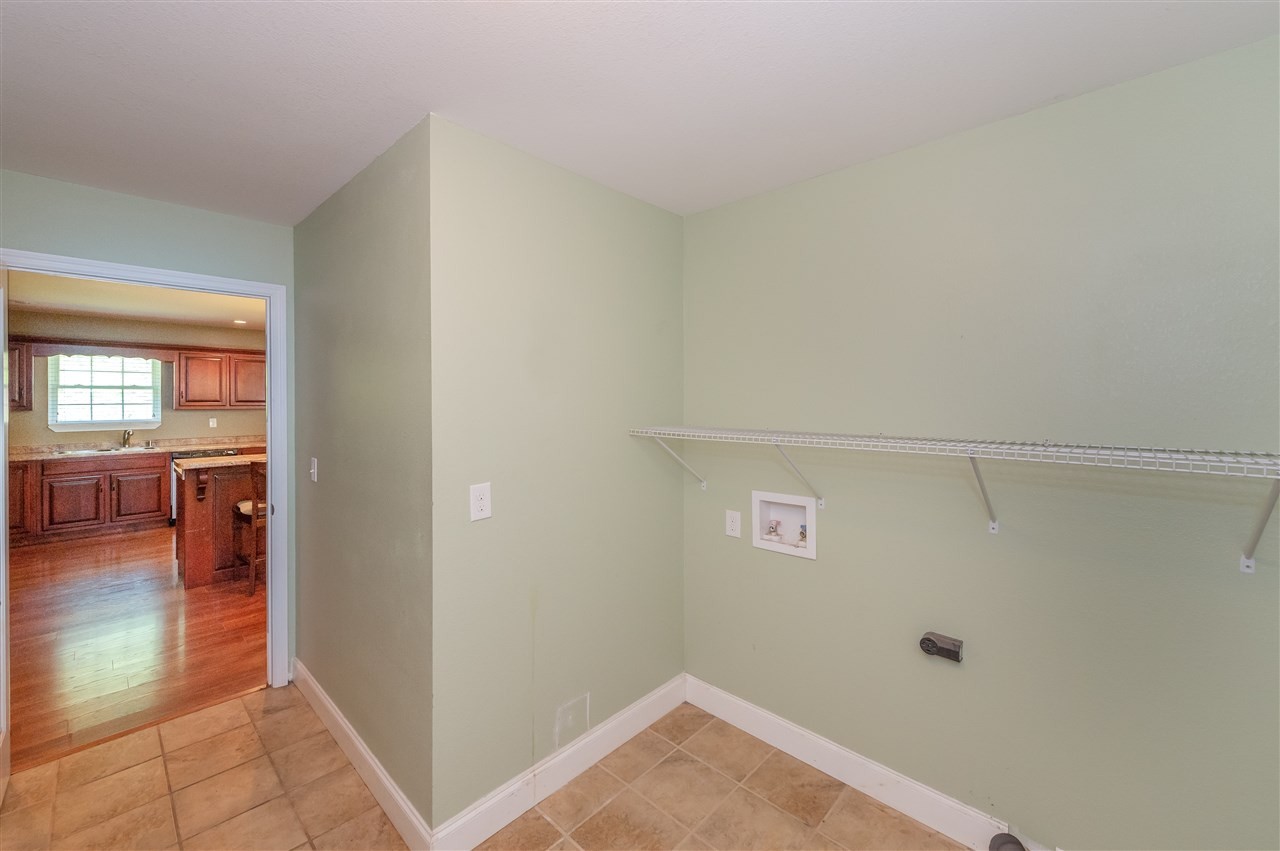 300 Miller Decatur, TN 37322 - Photo 17 of 32 Gallery Image 17