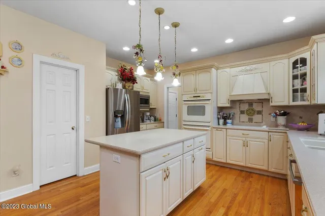 $950,000 | 27 Ponderosa Boulevard, East Greenbush, NY 12061