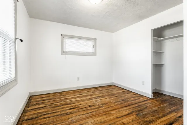 $2,300 | 1253 South East Street, Indianapolis, IN 46203