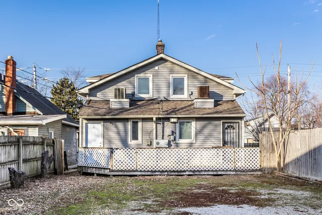 $2,300 | 1253 South East Street, Indianapolis, IN 46203