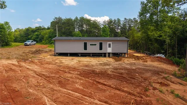 $289,900 | 1853 Hill River Road, Hiddenite, NC 28636