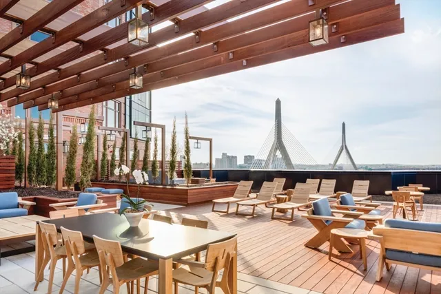 $2,449,000 | 100 Lovejoy Wharf, Unit PH3E, Boston, MA 02114