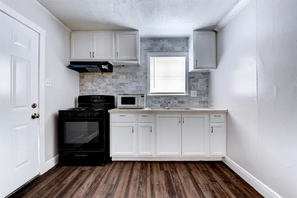 $1,250 | 1209 Cabell Street, Houston, TX 77022