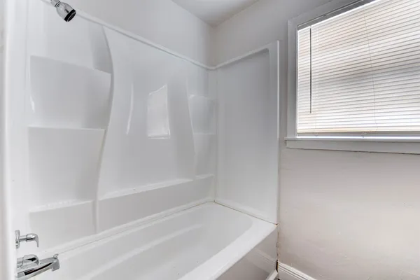 $1,250 | 1209 Cabell Street, Houston, TX 77022