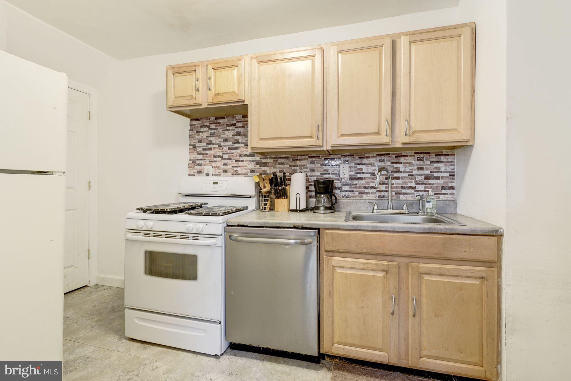 7302 East Forest Road Landover, MD 20785 - Photo 8 of 22 Kitchen_View 2