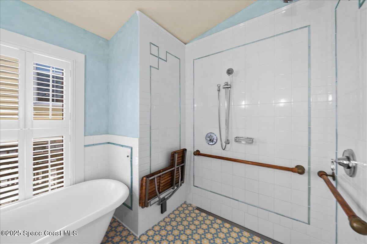 11 Mitchell Street Cocoa, FL 32922 - Photo 116 of 159 48-B2-7 Mitchell St Bathroom