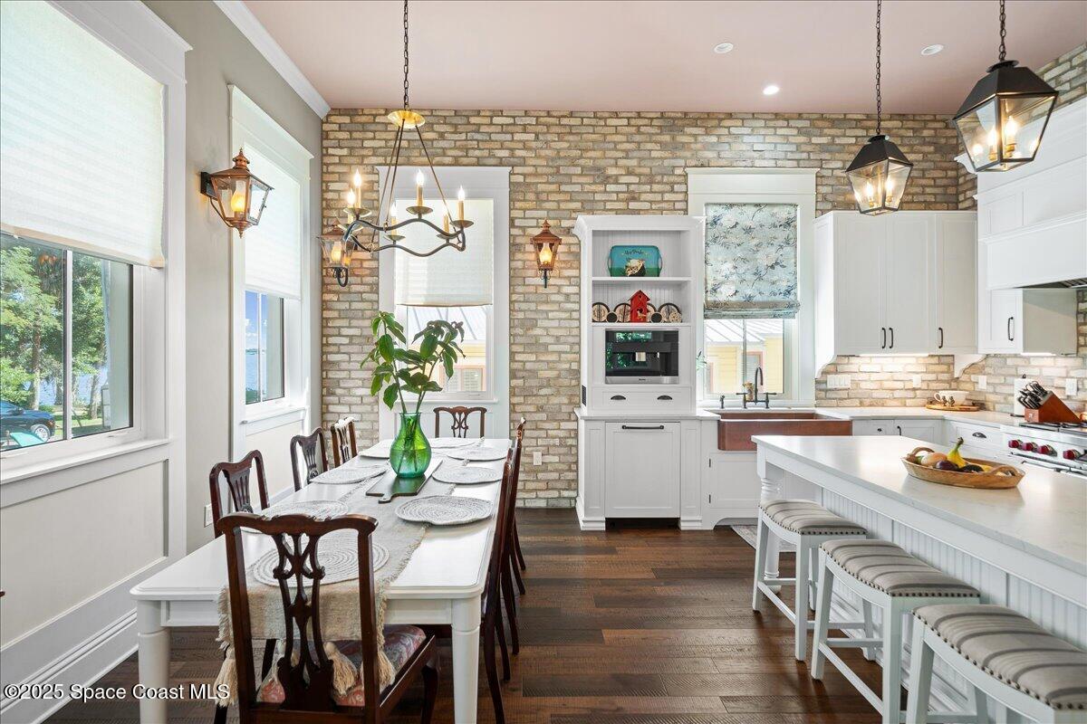 11 Mitchell Street Cocoa, FL 32922 - Photo 13 of 159 67-B4-11 Mitchell St - Dining Room Kitch