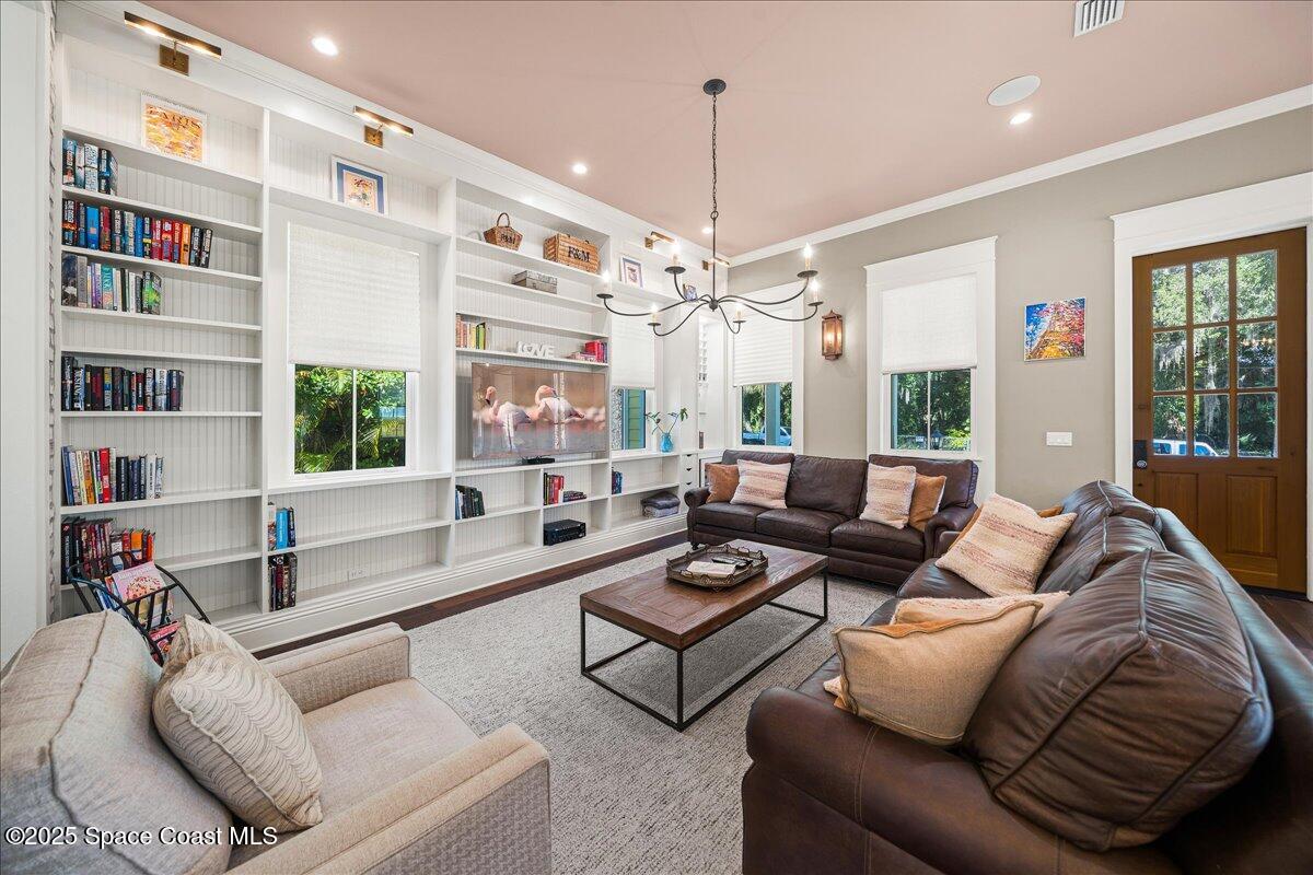 11 Mitchell Street Cocoa, FL 32922 - Photo 10 of 159 64-B4-11 Mitchell St - Living Room