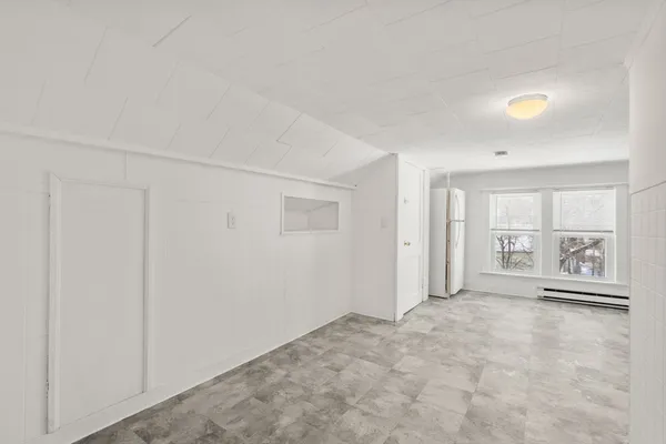 $1,500 | 9 Elmwood Street, Worcester, MA 01602