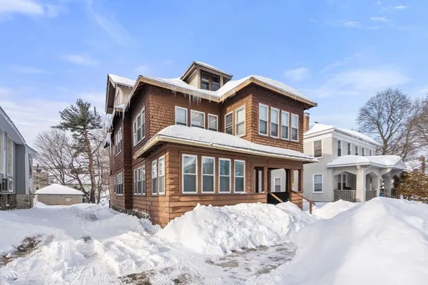 $1,500 | 9 Elmwood Street, Worcester, MA 01602