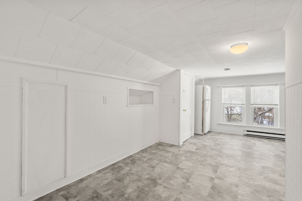 9 Elmwood Street Worcester, MA 01602 - Photo 20 of 29