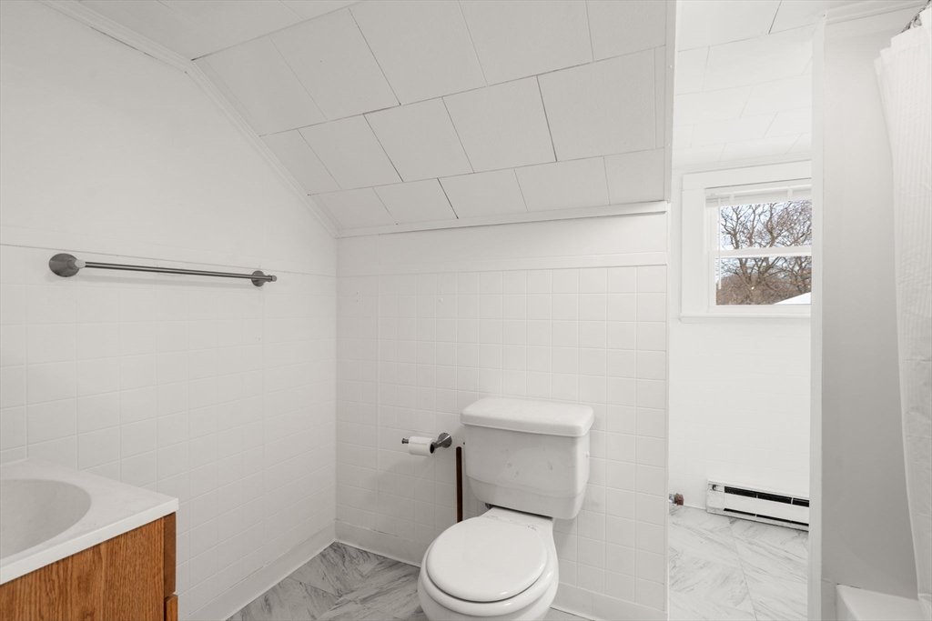 9 Elmwood Street Worcester, MA 01602 - Photo 22 of 29