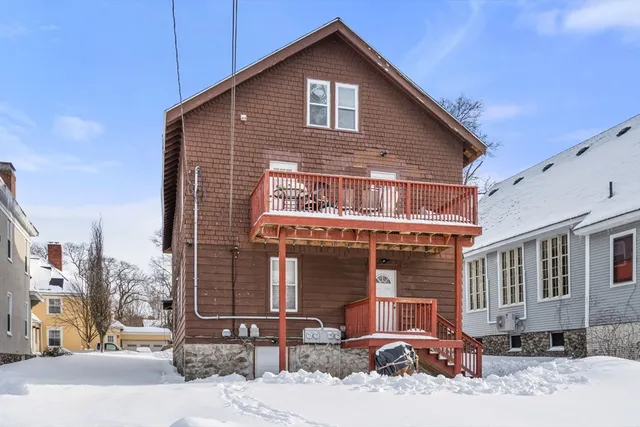 $1,500 | 9 Elmwood Street, Worcester, MA 01602