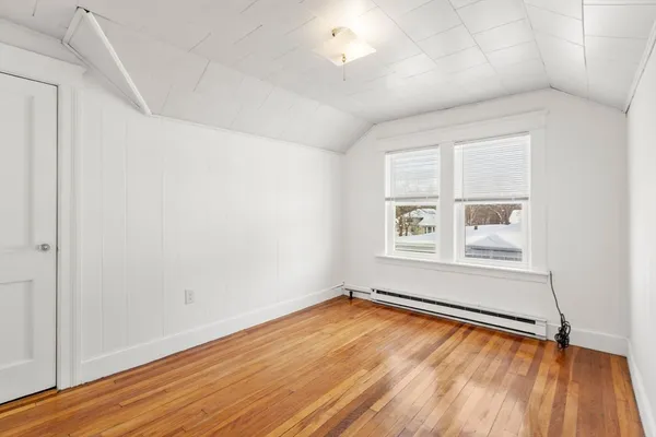 $1,500 | 9 Elmwood Street, Worcester, MA 01602