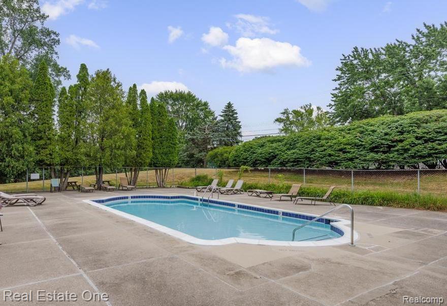 810 Plate Street, Unit 203 Rochester, MI 48307 - Photo 12 of 12 Plate Pool.jpeg