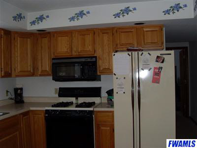 416 West Liberty Street Butler, IN 46721 - Photo 3 of 6