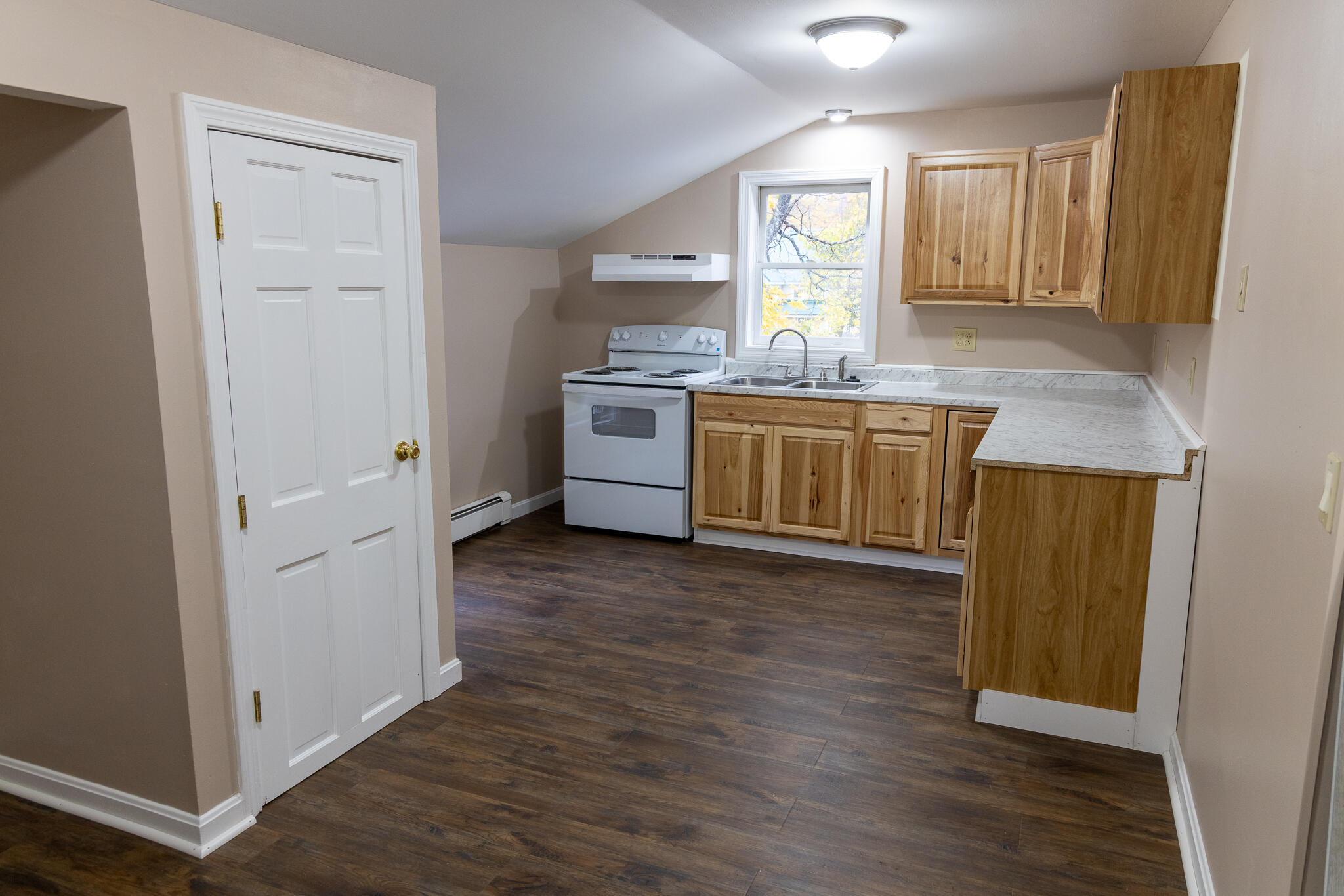 8 Spring Street Brewer, ME 04412 - Photo 4 of 25 LauraLeeBradford-20251109-8944-FB