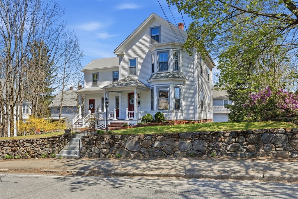 26 Walnut Street Maynard, MA 01754 - Photo 5 of 38