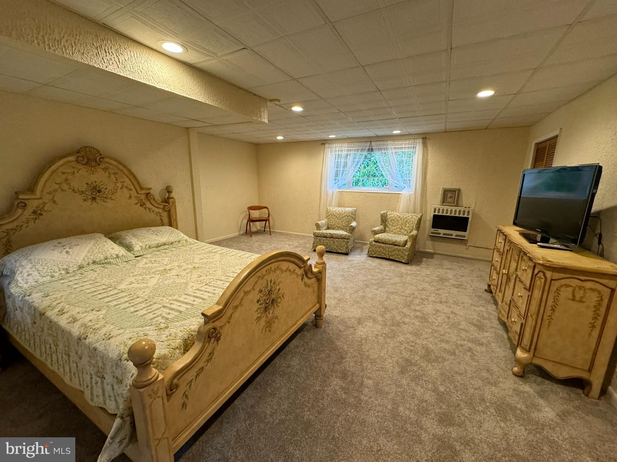 417 Wingate Road Huntingdon Valley, PA 19006 - Photo 5 of 25 Bedroom & Living Area