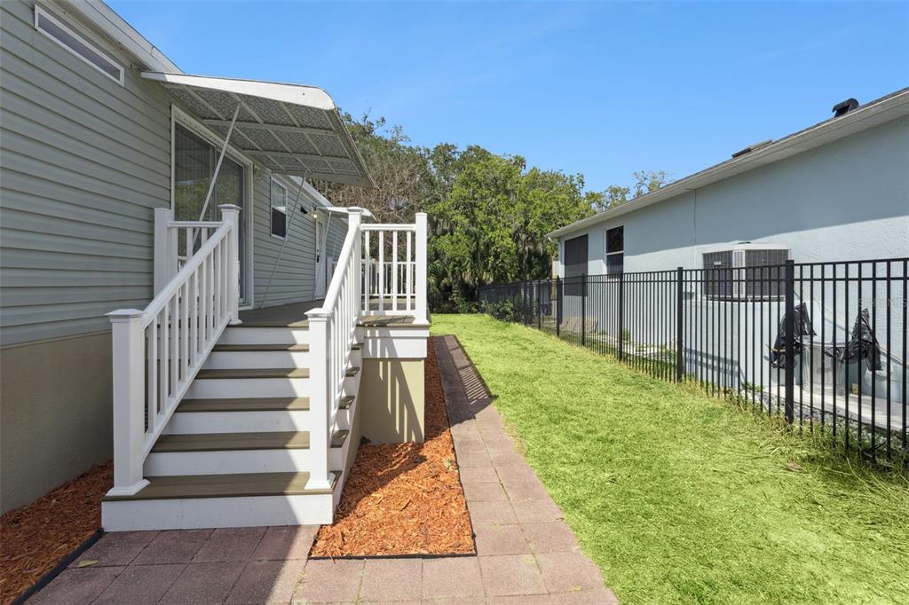 175 Coleman Street Edgewater, FL 32141 - Photo 3 of 39