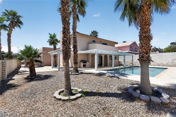 $445,000 | 3698 Laughlin Boulevard, Laughlin, NV 89029
