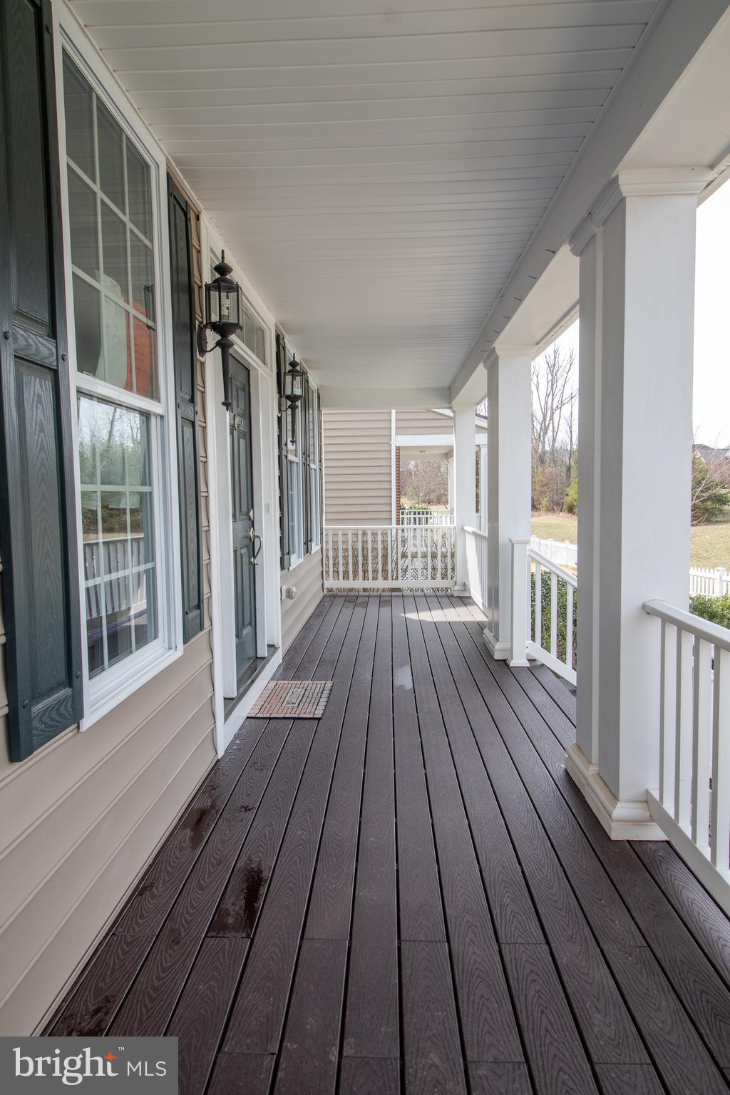 25257 Doolittle Lane Chantilly, VA 20152 - Photo 4 of 52 a view of wooden floor with a balcony