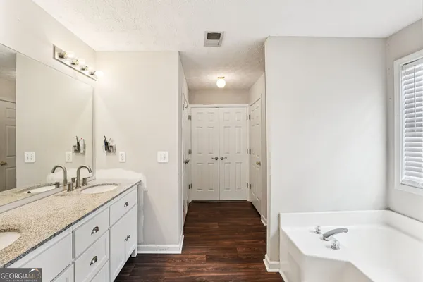$2,300 | 12203 Crestwood Court, Fayetteville, GA 30215